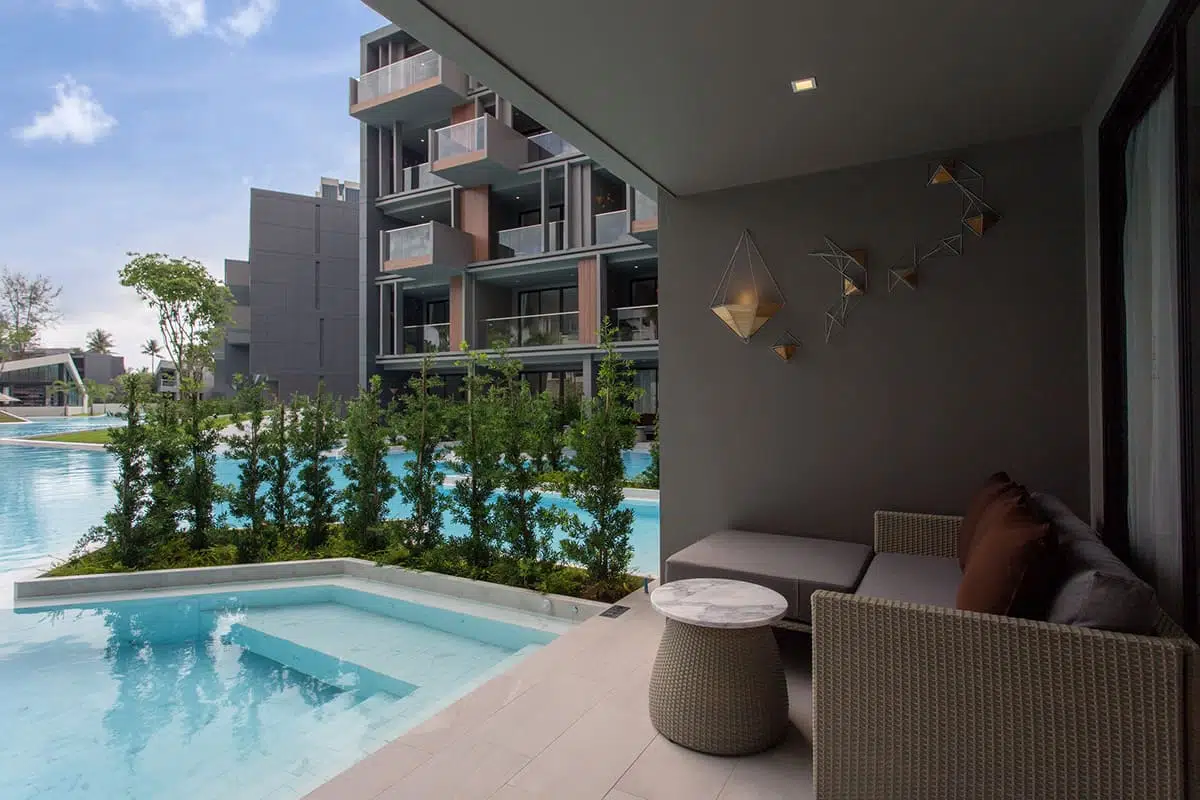 Pool Access room terrace and garden