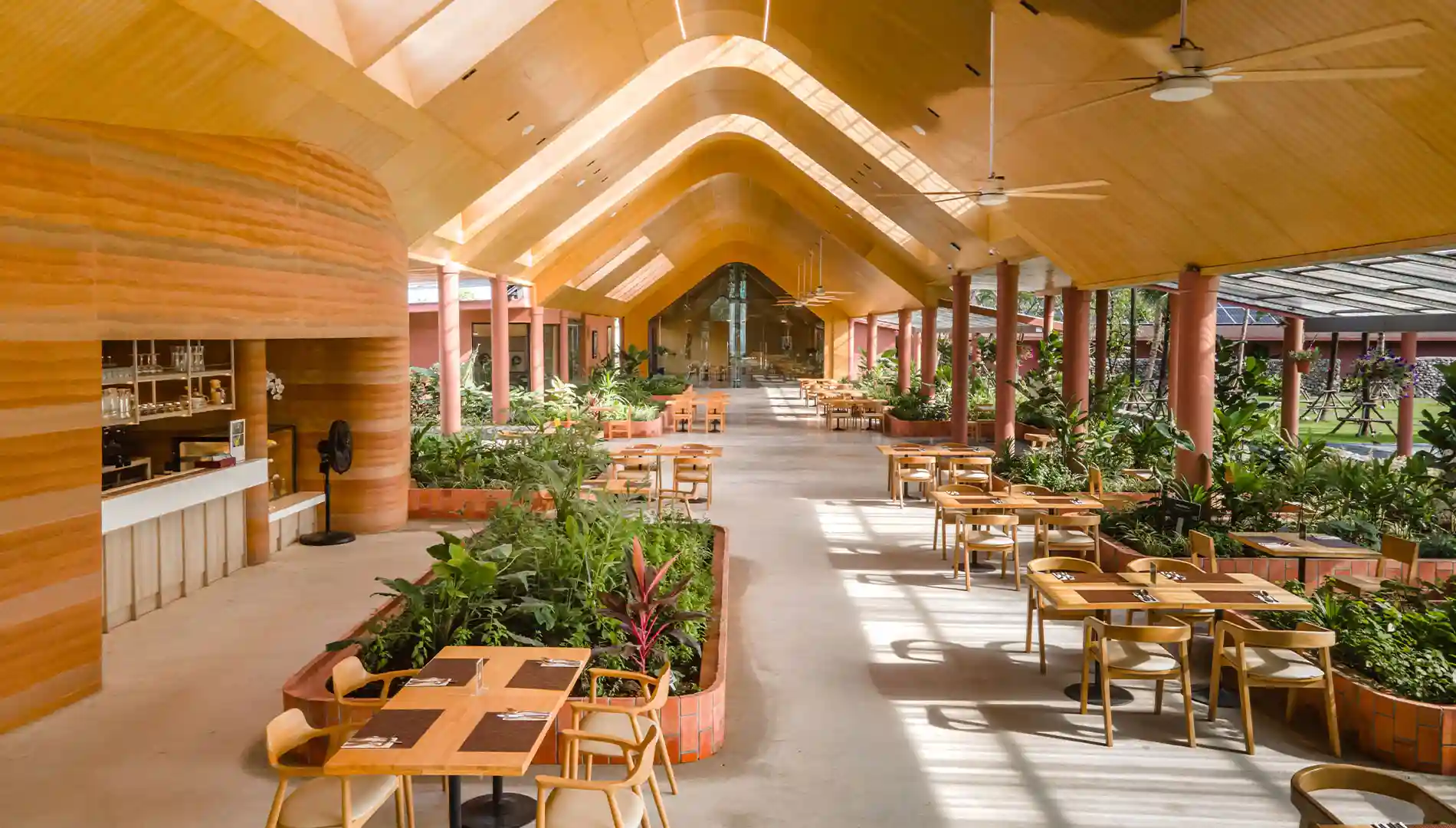 Wellness massage treatment at La Vita Sana