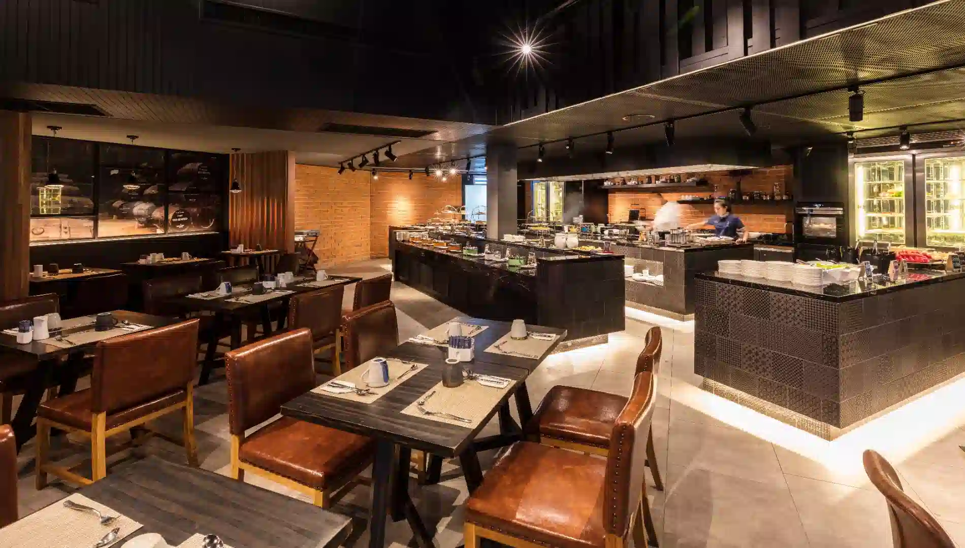 Thai cuisine plating restaurant