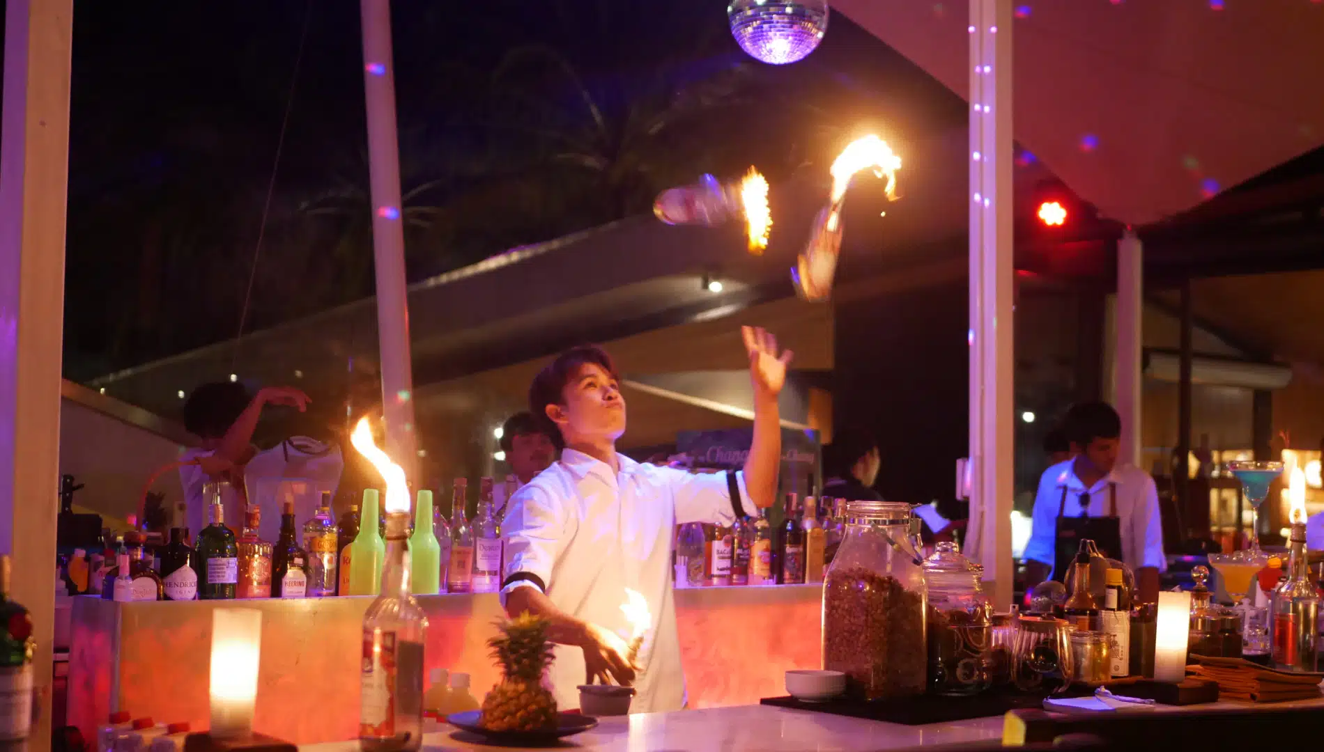 Candlelit dinner at Kokulo Beach Club